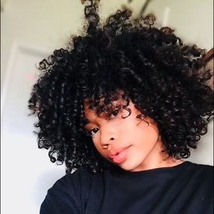 Meet your Posher, Carmina